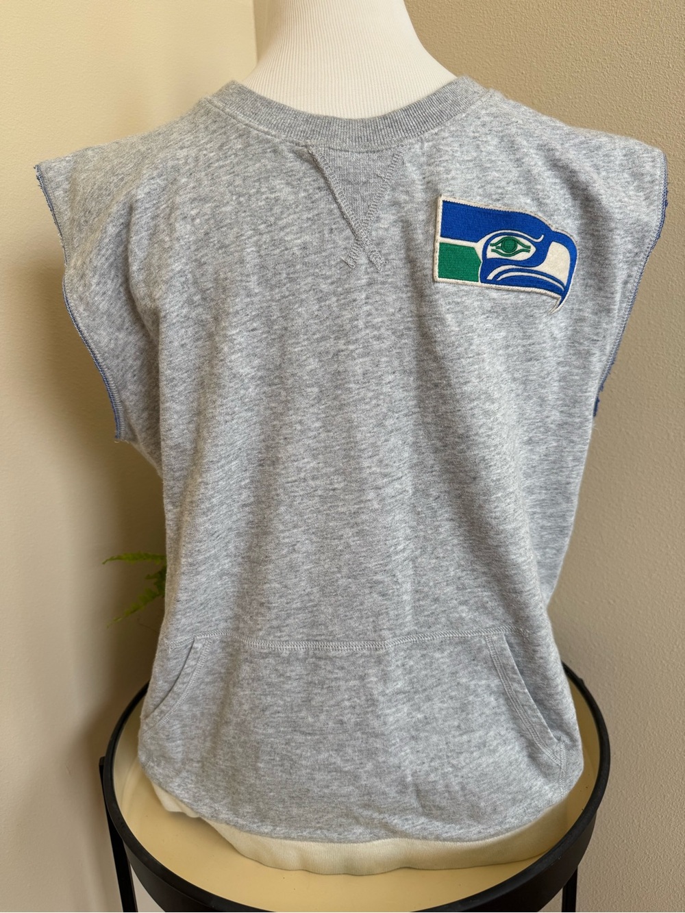 Mitchell & Ness Kids Gray Sleeveless Seahawks Hoodie with Team Patch